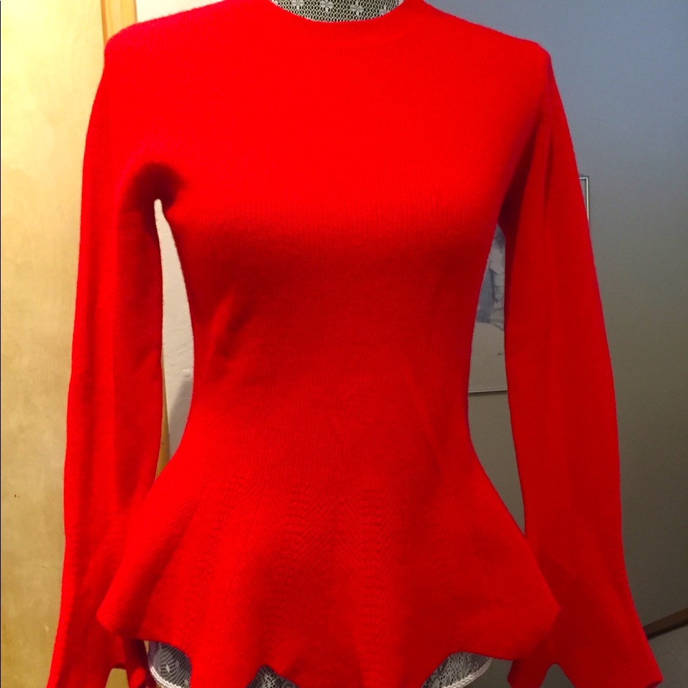 NWT Ted Baker red, form-fitting 47% merino wool, 5% cashmere sweater